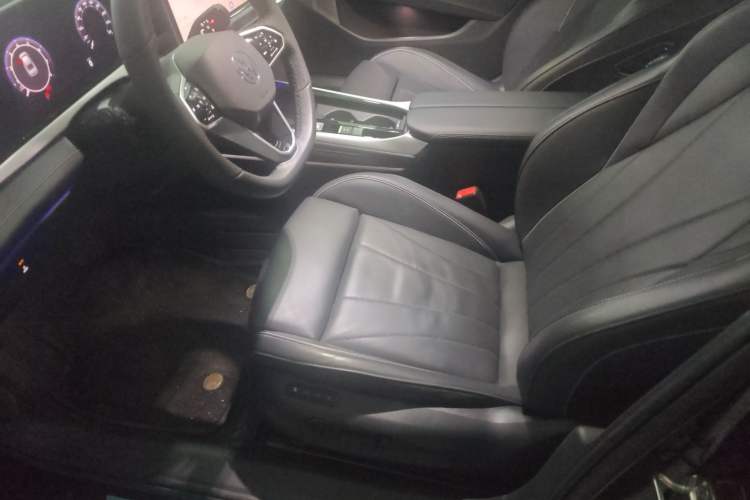 Used Volkswagen Passat 2025 Pro 380TSI Starry Dragon Edition Left Front Seat