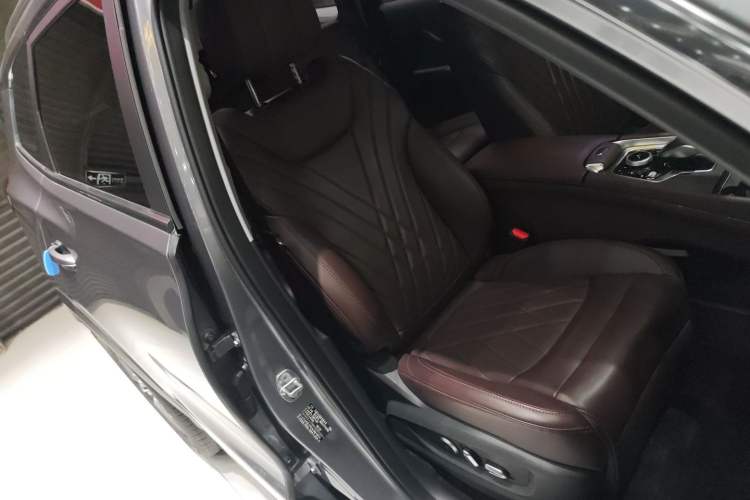 Used Chery Tiggo 8 PRO 2024 Champion Edition 390T Two-Wheel Drive Peak Version 5 Seats
