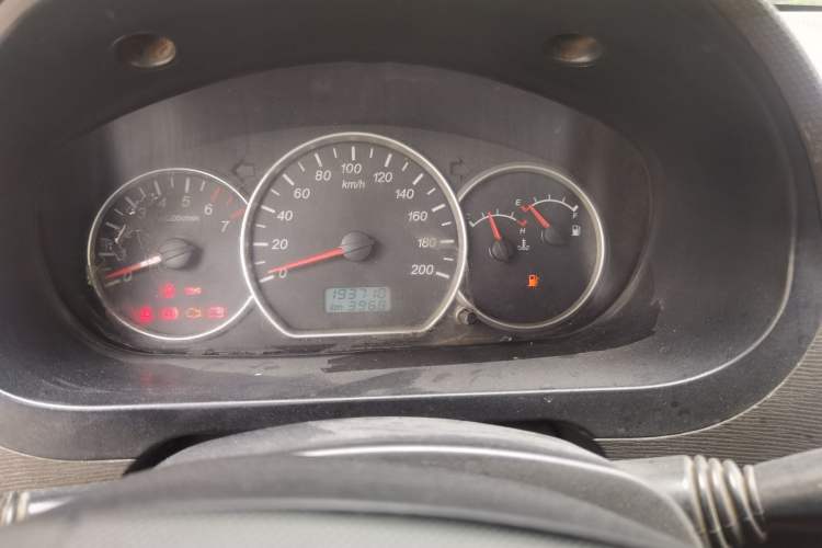 Used Wuling Hongguang 2014 1.2L S Standard Version China IV Standard Odometer Close Up