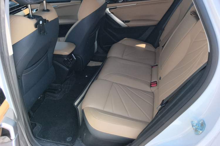 Used Geely Auto FX11 2023 1.5TD DCT Prestige Edition Left Rear Seat