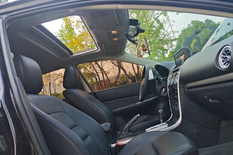 Used Mazda 6 2015 2.0L Automatic Classic Version Interior 9