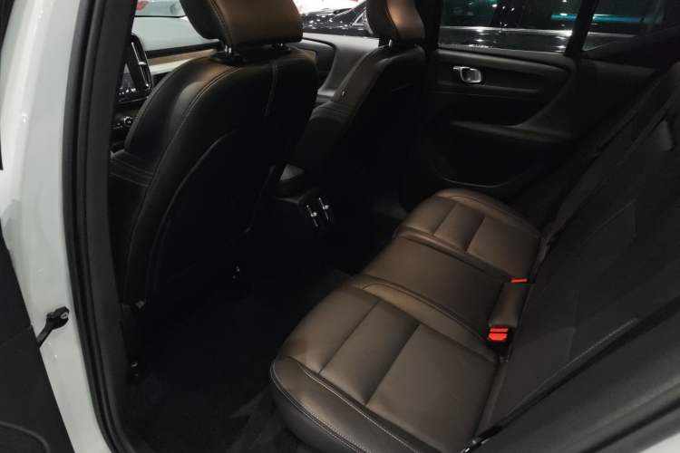 Used Volvo XC40 2022 T4 Four-Wheel Drive Smart & Luxurious Edition
