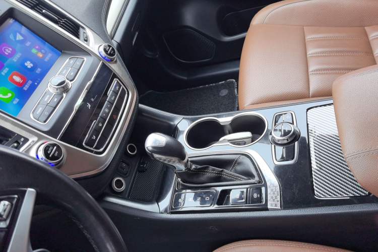 Used Changan CS95 2017 2.0T Two-Wheel Drive Zhituo Edition