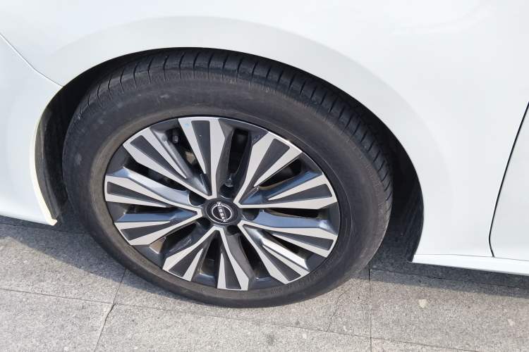 Used Nissan Teana 2022 2.0L XL-TLS Enjoyment Edition Exterior 2