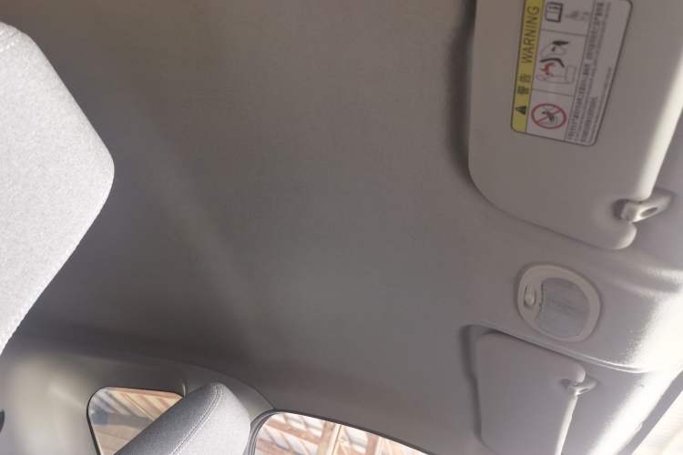 Used Chery QQ Little Ant 2021 150 000 Yuan Ant Fan Edition Ant Trend Version Lithium-Ion Battery Headliner