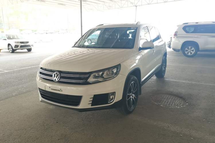 Used Volkswagen Tiguan 2015 2.0 TSI Automatic All-Wheel Drive Luxury Edition