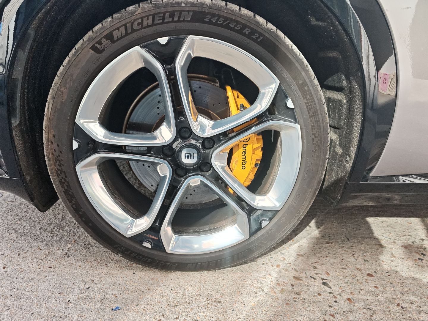Xiaomi Auto YU7 2025 Ultra-Long Range High-Performance All-Wheel-Drive Max Edition — снимка 10