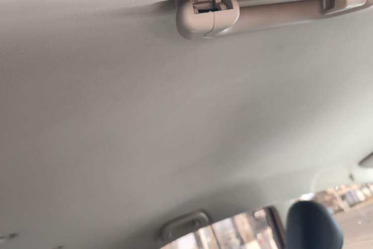 Used Geely Auto Vision 2019 Upgraded Model 1.5L Manual Luxury Version China VI Standard
