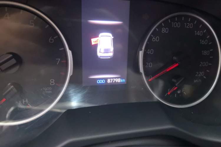 Used Toyota Wildlander 2021 2.0L CVT Two-Wheel Drive Luxury Edition Odometer Close Up