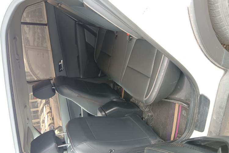 Used Hyundai ix25 2017 1.6L Automatic Smart Version Interior 2