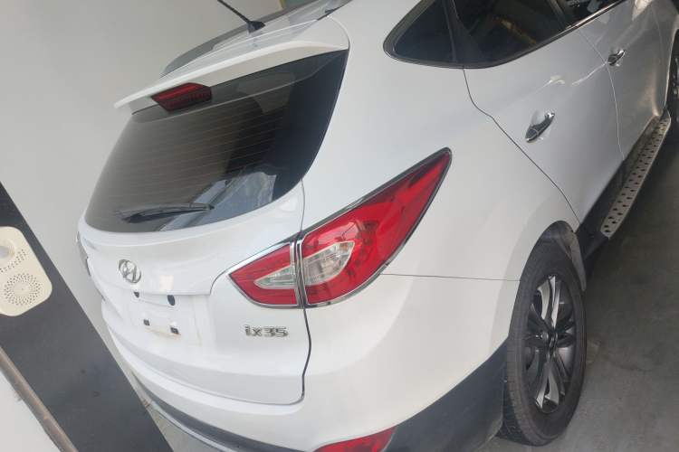 Used Hyundai ix35 2013 2.0L Automatic Two-Wheel Drive Smart GLS China IV Standard