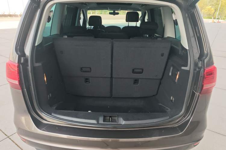 Used Volkswagen Sharan 2018 Revised Version 380TSI Comfort Edition 7-Seater Trunk