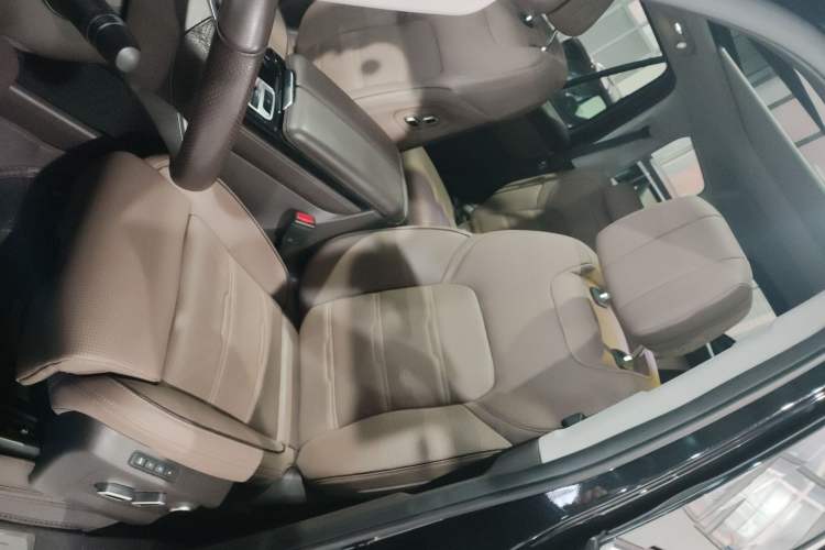 Used BAIC Off-Road BJ60 2022 2.0T May Day Edition Five Seats
