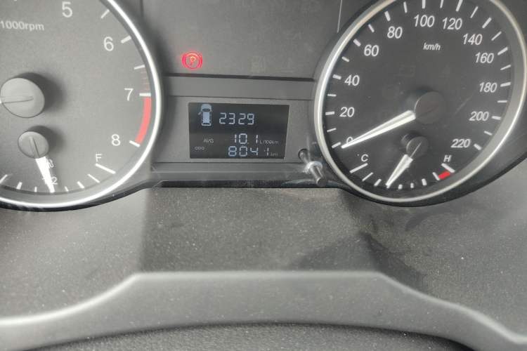 Used JAC Refine M3 2025 PLUS 1.8L Manual Classic Edition 7 Seats
