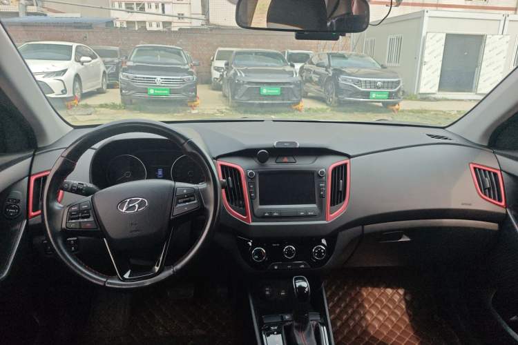 Used Hyundai ix25 2017 1.4T Automatic Smart Version