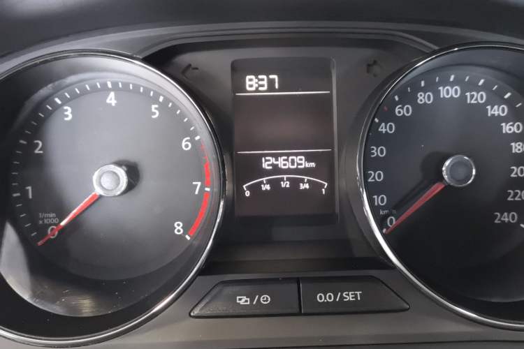 Used Volkswagen Lavida 2015 1.6L Automatic Comfort Edition