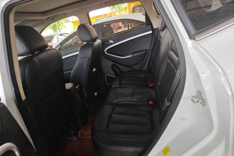 Used Yema Bojun 2019 Performance Version 1.5T CVT Lingdong Model
