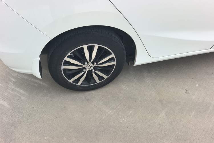 Used Honda Fit 2018 1.5L CVT Comfort Version Exterior 7