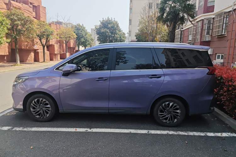 Used SAIC MAXUS G50 2019 1.5T First Edition Automatic Luxury Version 6 Seats Exterior 3