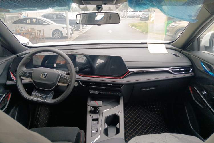 Used Changan X5 PLUS 2025 1.5T DCT High-Energy Version
