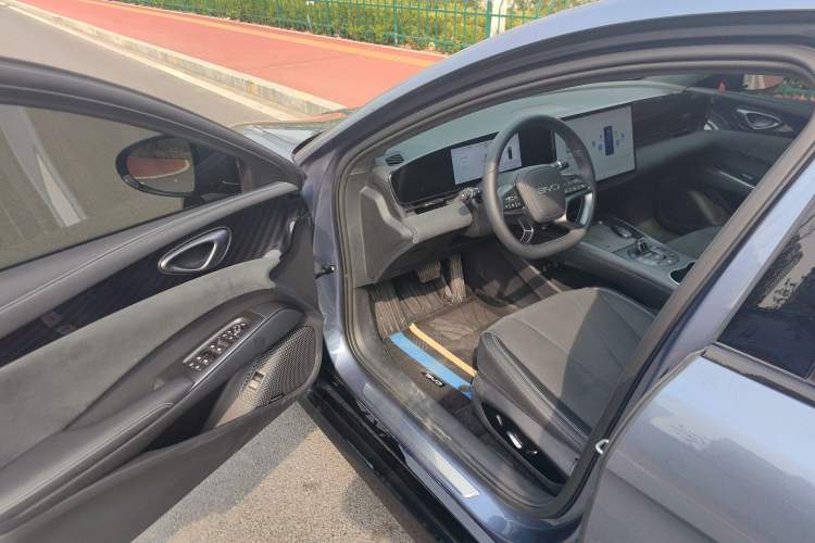 Used BYD Seal 2025 600 All-Wheel Drive Intelligent Driving Version