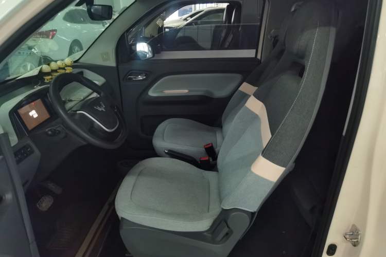 Used Wuling Hongguang MINIEV 2021 Macaron Fashion Model Lithium Iron Phosphate