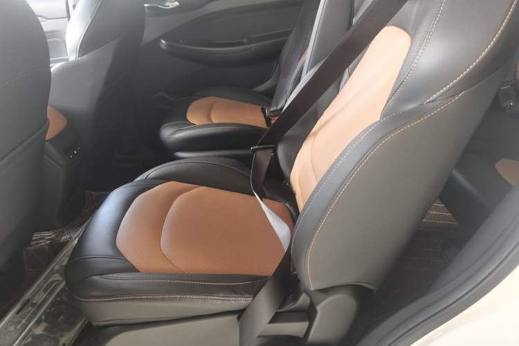 Used Wuling Hongguang S3 2018 1.5L Manual Comfort Model China V Standard