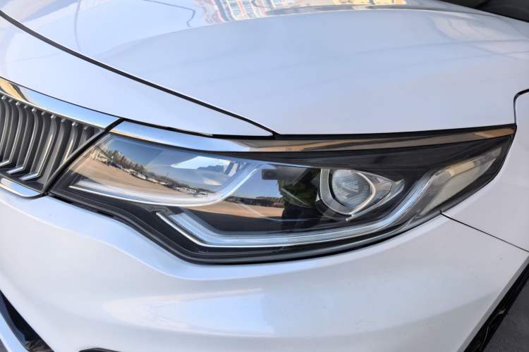 Used Kia K5 2019 Pro 1.6T Automatic Luxury Edition China VI Standard