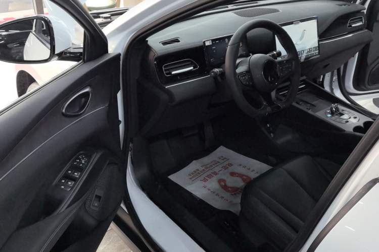 Used BYD Seal 06 New Energy 2025 DM-i Smart Drive 80KM Luxury Model
