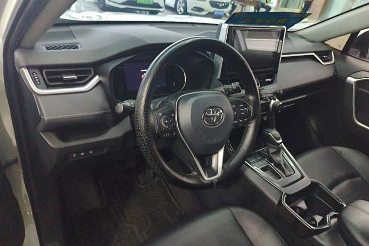 Used Toyota RAV4 2020 2.0L CVT Two-Wheel Drive Fashion PLUS Edition
