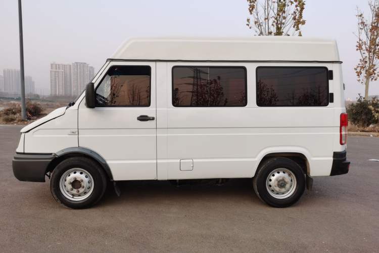 Used Iveco Daily 2014 2.5T-A35 NJ6485AC47Z4
