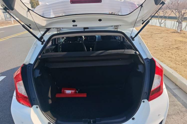 Used Honda Fit 2016 1.5L LX CVT Comfort Model
