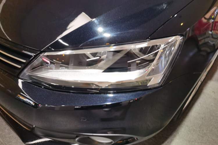 Used Volkswagen Sagitar 2014 Revised Version 1.4TSI Automatic Luxury Edition