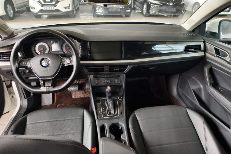 Used Volkswagen Lavida 2018 1.5L Automatic Comfort Edition China V Standard Interior 3