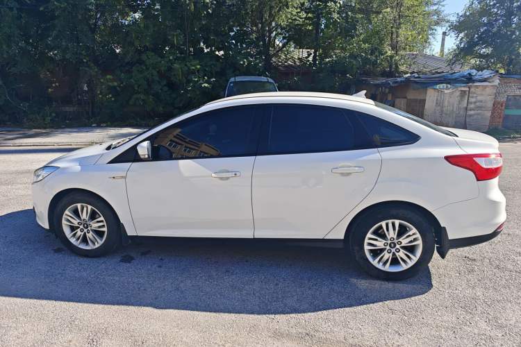 Used Ford Focus 2012 Sedan 1.6L Automatic Comfort Model