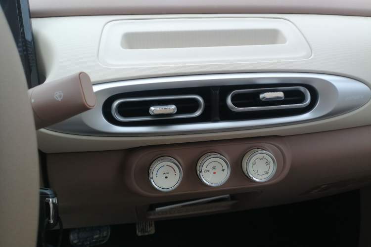 Used Wuling Hongguang MINIEV 2025 Four-Door Version Advanced Edition