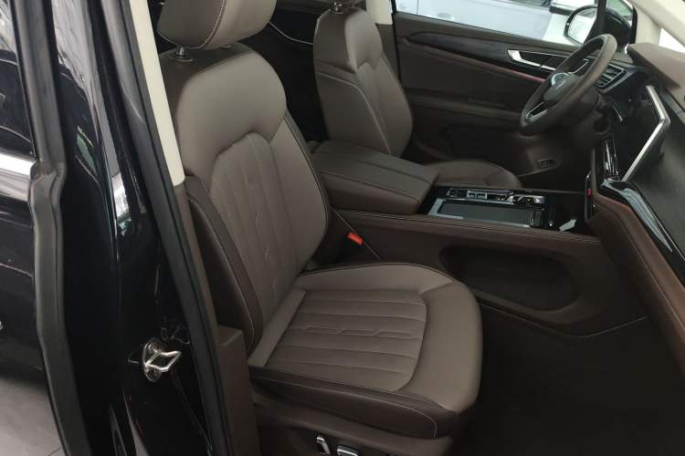 Used Volkswagen Viloran 2024 330TSI Luxury Edition