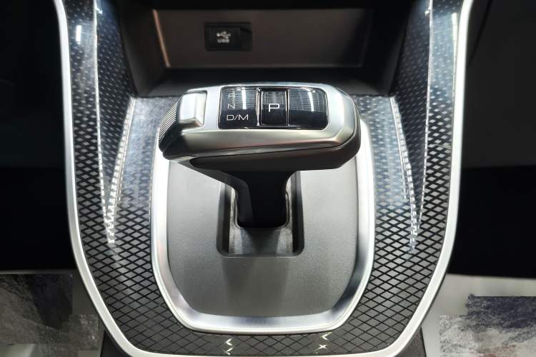 Used Haval M6 2023 PLUS 1.5T DCT Luxury Smart Connectivity Model