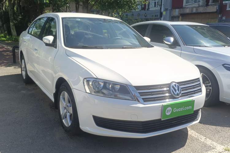 Used Volkswagen Lavida 2013 Revised Classic 1.6L Automatic Fashion Edition