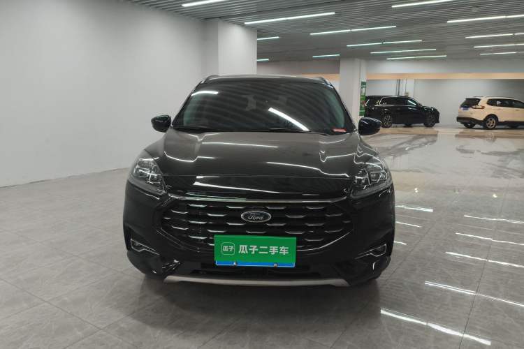 Used Ford Escape 2020 EcoBoost 245 Two-Wheel-Drive Titanium Edition