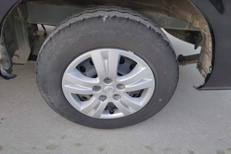 Used FORTHING Lingzhi 2019 M5L 1.6L 7-Seater Base Model China VI Standard