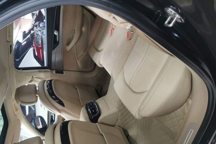 Used Audi A8 2014 A8L 45 TFSI quattro Comfort model