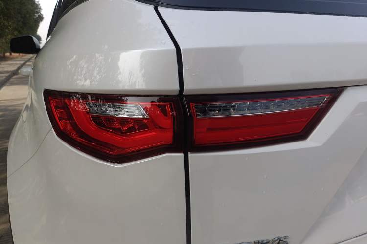 Used Zotye T700 2017 1.8T Dual-Clutch Prestige Model
