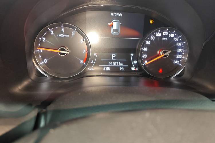 Used Honda Avancier 2017 240TURBO Two-Wheel Drive Premium Edition Odometer Close Up