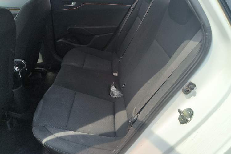 Used Hyundai Verna (new generation) 2016 1.4L Manual Cool Edition GLS
