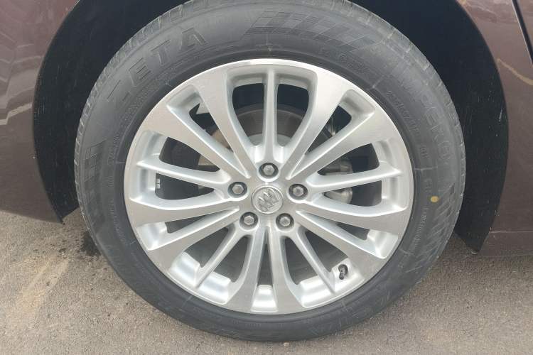 Used Buick LaCrosse 2016 28T Luxury Version
