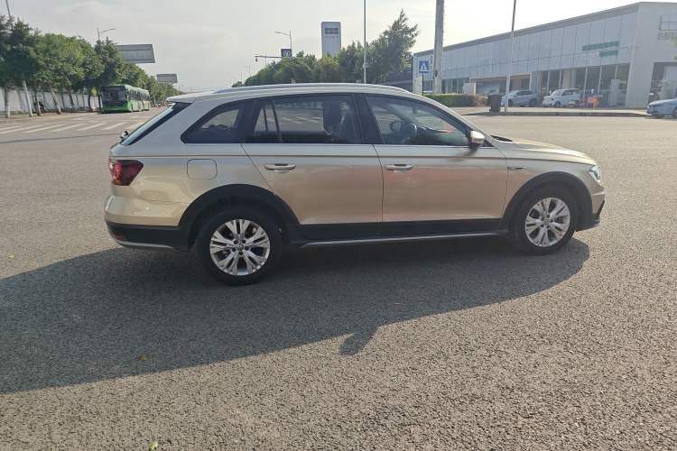 Used Volkswagen C-TREK 2017 1.6L Automatic Comfort Model
