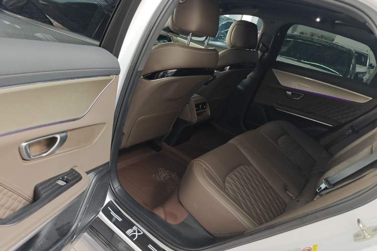 Used BYD Han 2023 DM-i Champion Edition 121KM Prestige Model