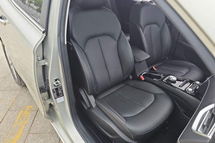 Used Roewe Ei5 2019 Luxury Edition Right Front Seat
