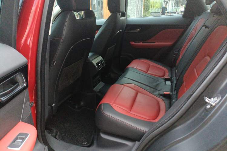 Used Jaguar F-PACE 2016 2.0T Two-Wheel-Drive R-Sport Sport Edition
